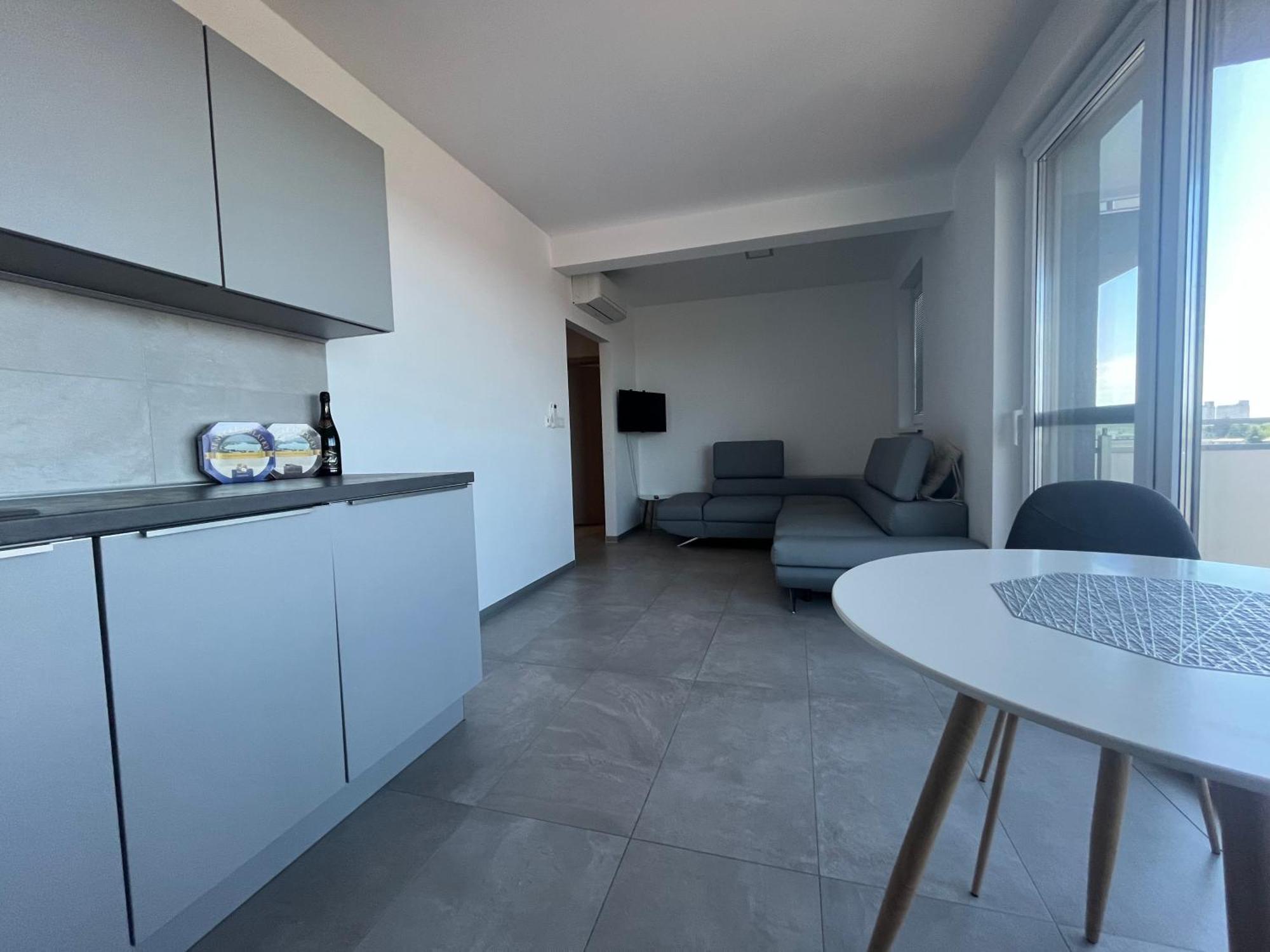 Apartment Sun Lakes - Sever セネツ エクステリア 写真
